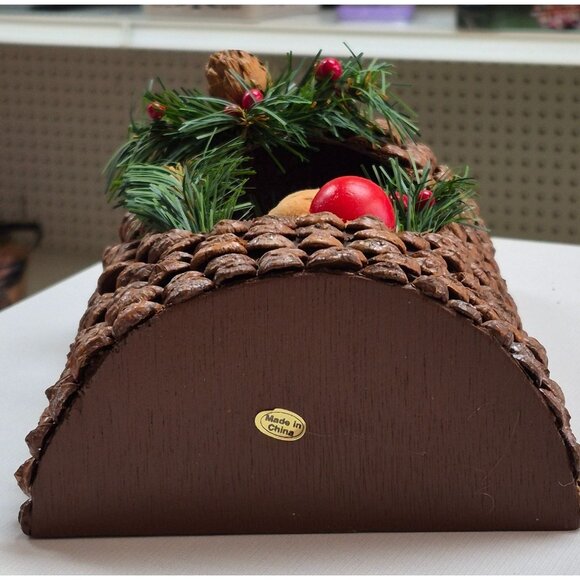 Pinecone Woodland Christmas Decor with Plush Teddy & Ornament - Picture 7 of 7